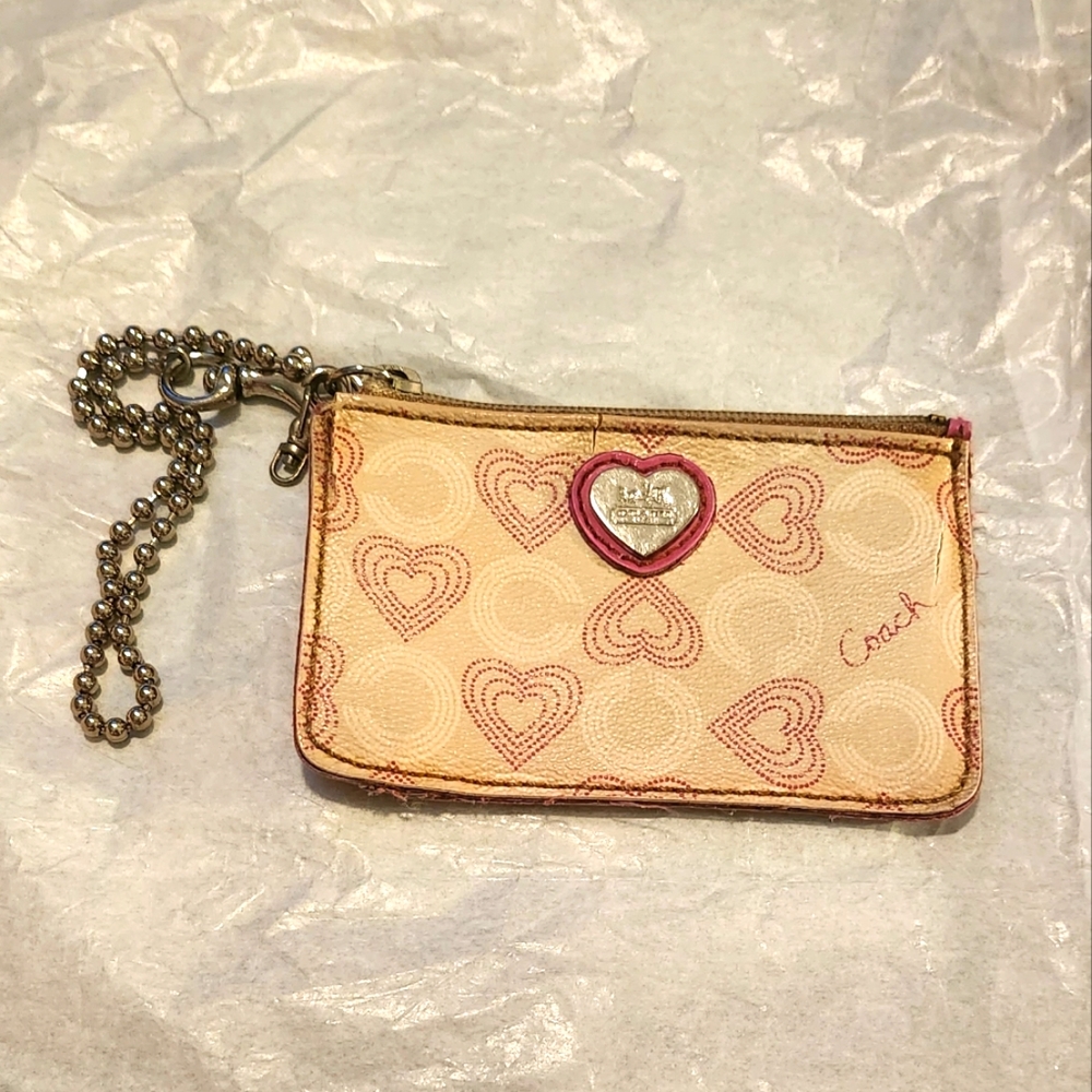 Coach Waverly Hearts Card Holder Wristlet 4.45 X 2.78